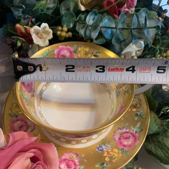 “Vintage” Royal Chelsea Cup & Saucer (Set) - Picture 12 of 13